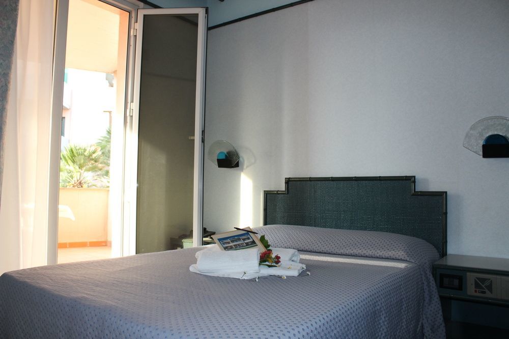 Mia Hotel Numana Bagian luar foto